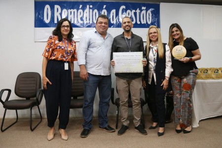 Equipe do LACEN foi agraciada