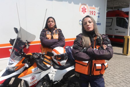 Gildeise dos Santos Conceição (atras) e Simone Alves Gomes (1)